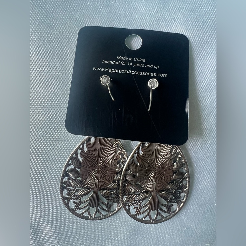 Earrings - Picture 2 of 2